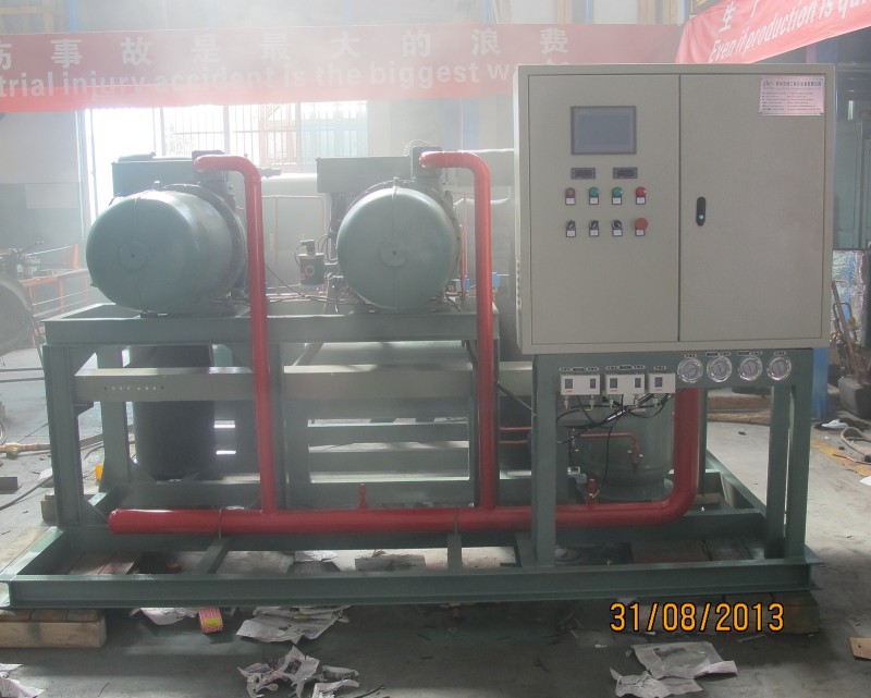 320HP并聯(lián)機組已經(jīng)組裝完畢 psb (70).jpg